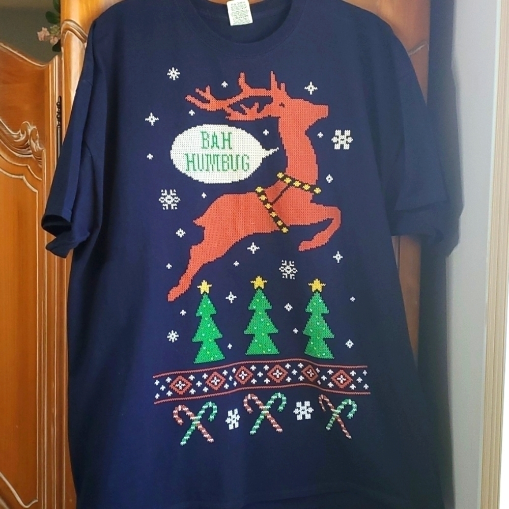 JERZEES 2X TEE Navy Bah Humbug Christmas tee. With reindeer, trees, candy cane
